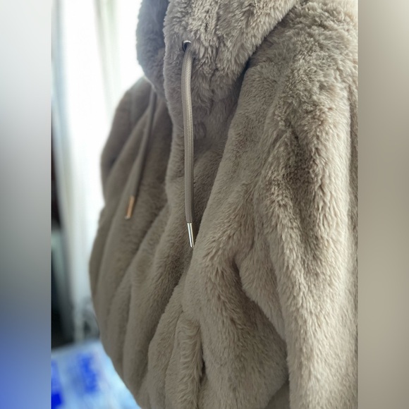 Zara Faux Fur Jacket - Picture 8 of 9